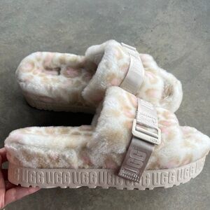 UGG Fluffita Panther Print Platform Slide 9 NWOT